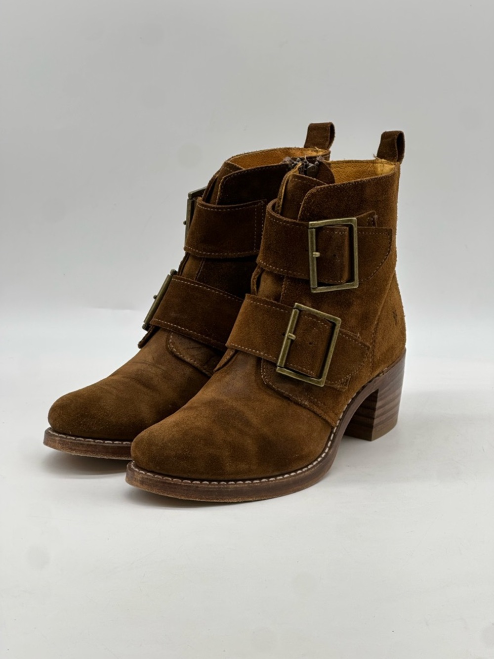 Frye Sabrina Double Buckle Ankle Boots. Size 8.5 - Picture 4 of 10